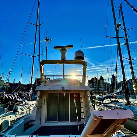 Yacht Deauville Buitenkant foto